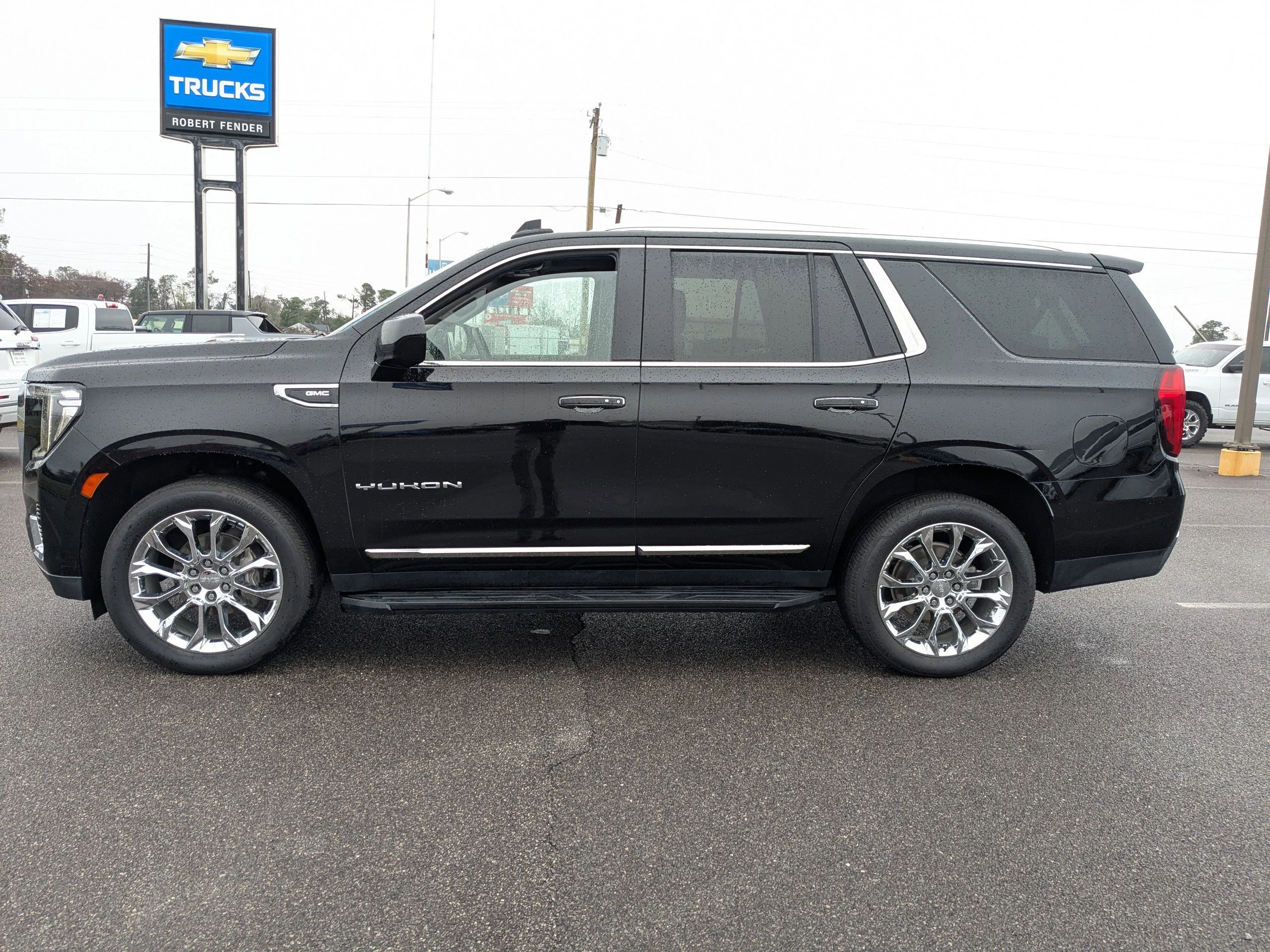 Used 2023 Onyx Black GMC SLT image 7