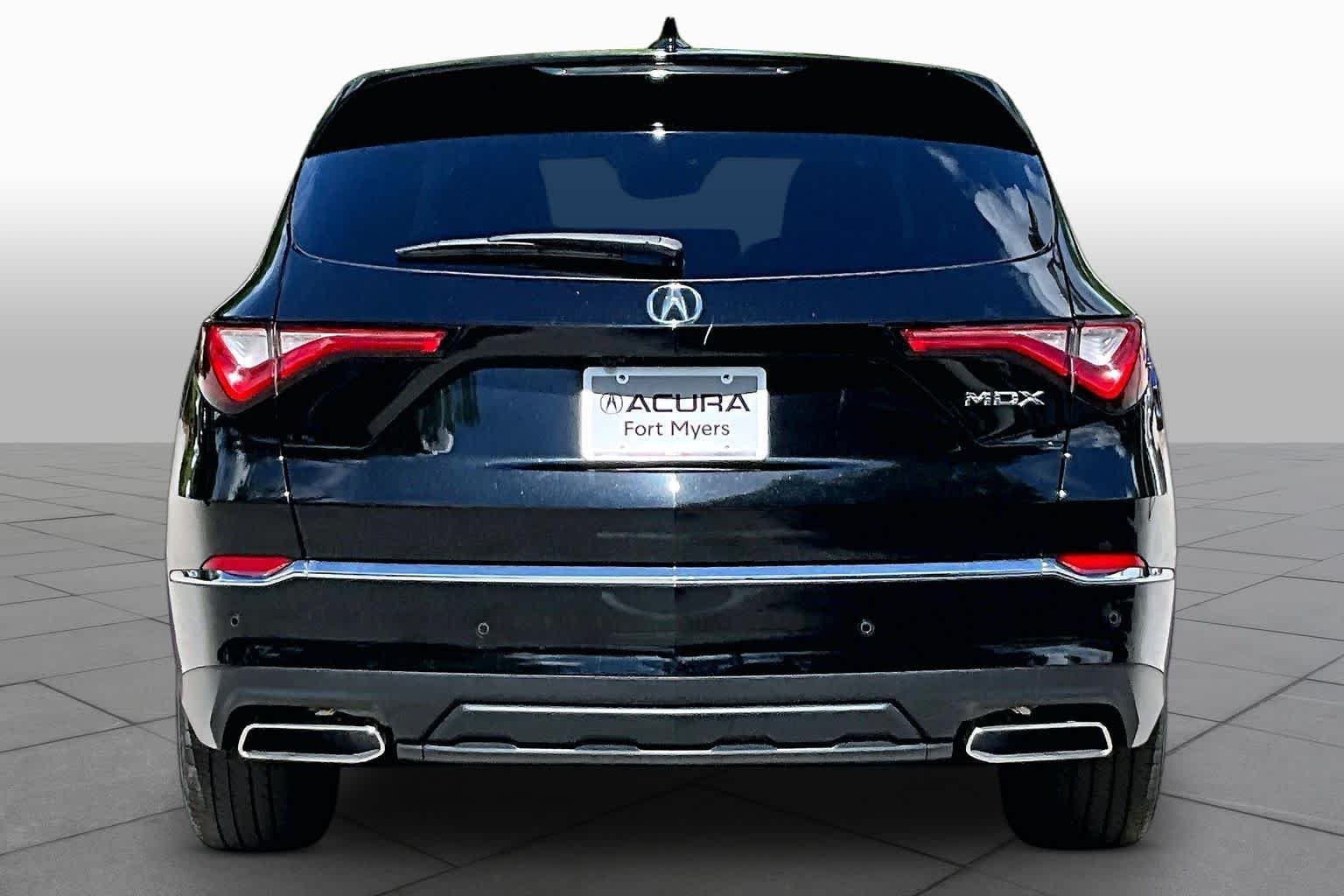 Used 2023 Majestic Black Pearl Acura w/Technology Package image 5