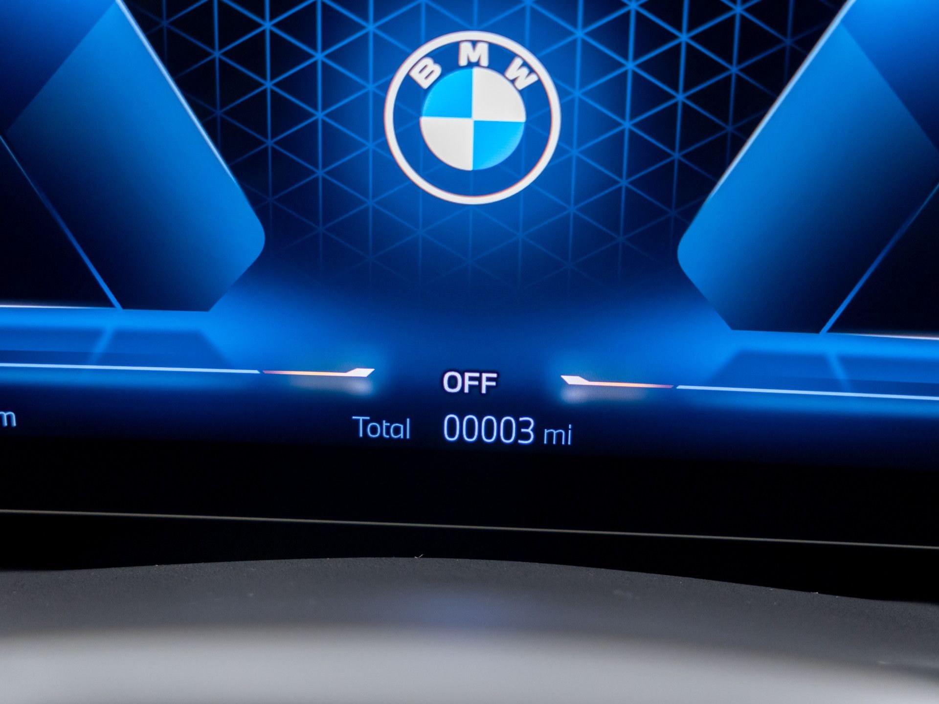New 2026 Mineral White Metallic BMW 30 xDrive image 20