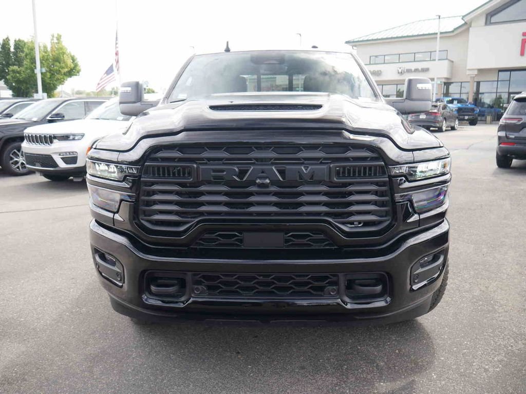 2026 RAM 2500 Tradesman/Black Express - Photo 2