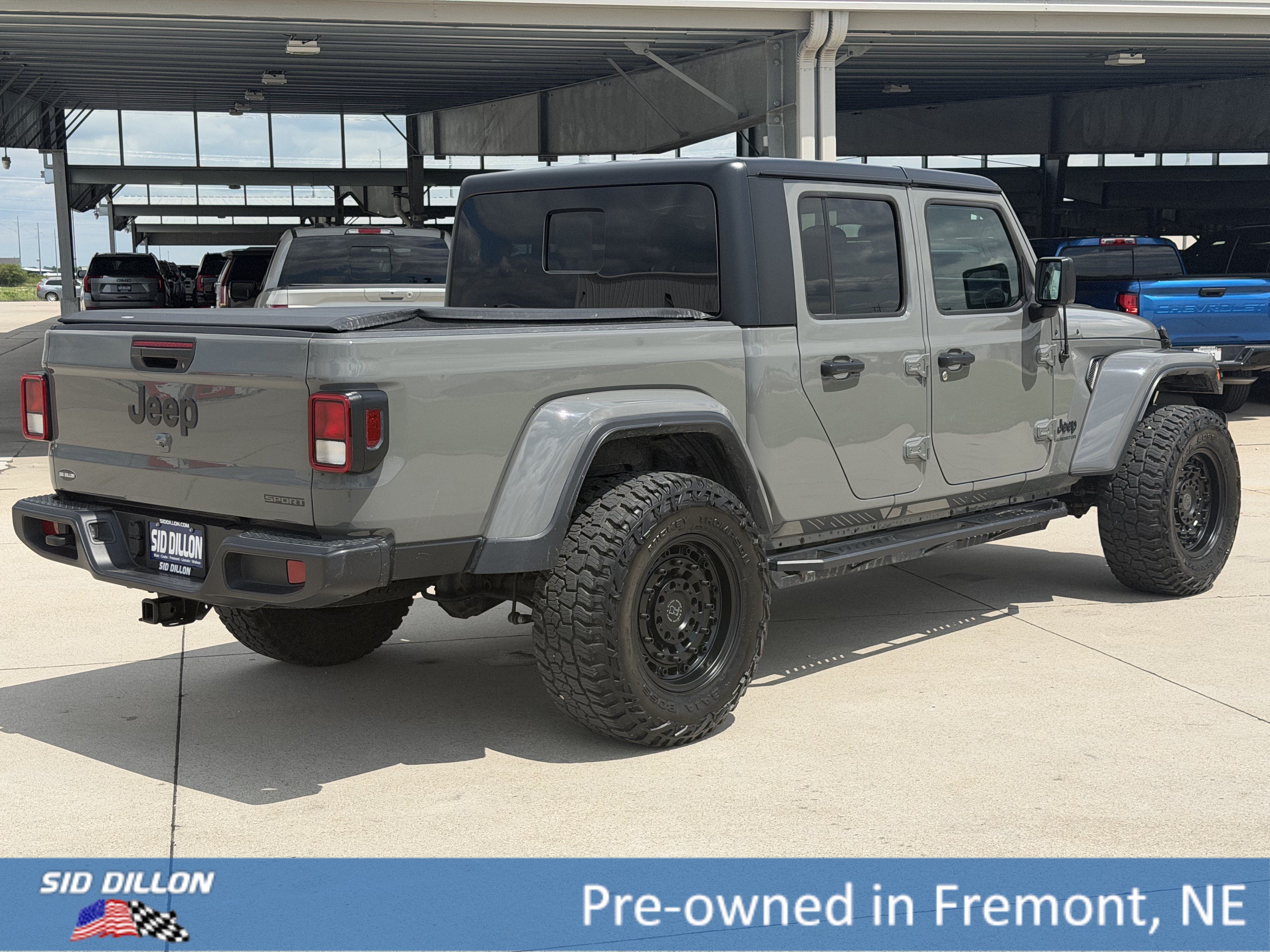 Used 2021 Sting-Gray Clearcoat Jeep Sport S image 12