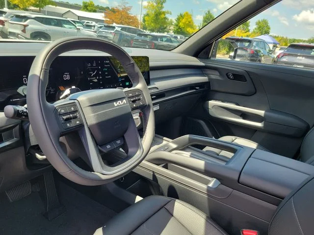 New 2027 Glacial White Pearl Kia X-Line EX image 12