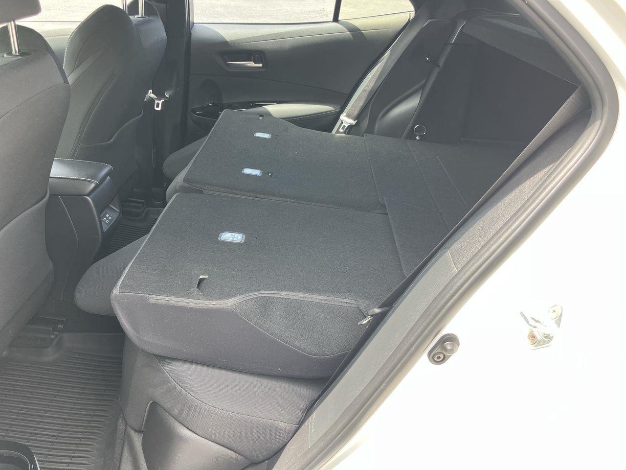 Used 2025 White (Ice Cap) Toyota SE image 23