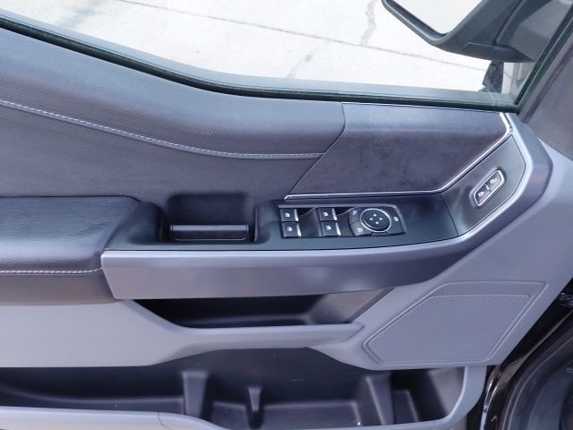 Used 2025 Black Ford XLT image 27