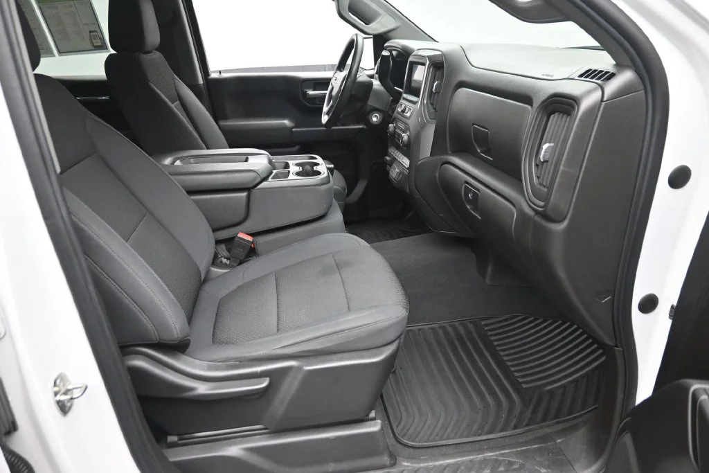 Used 2021 White Chevrolet Custom Trail Boss image 9