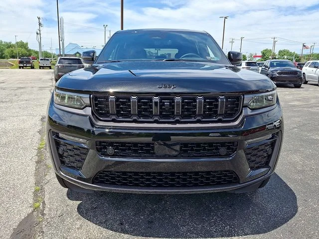 New 2026 Black Jeep Limited Reserve image 2