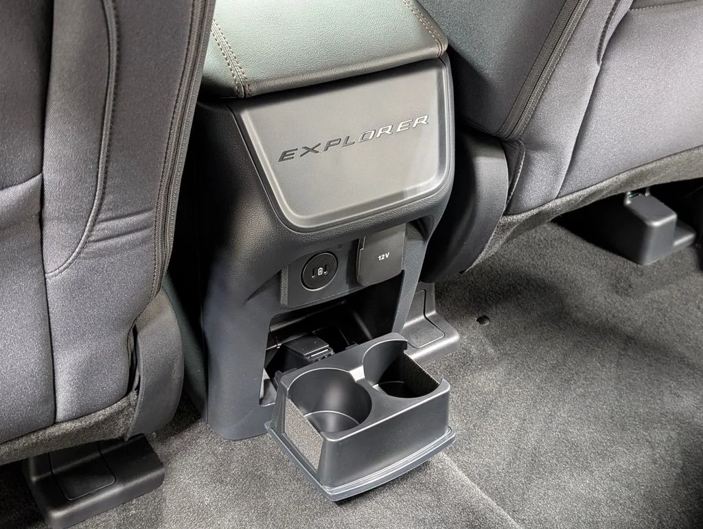 New 2026 Space White Metallic Ford Active image 14