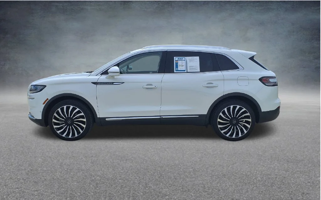 Used 2023 White Lincoln Black Label image 4