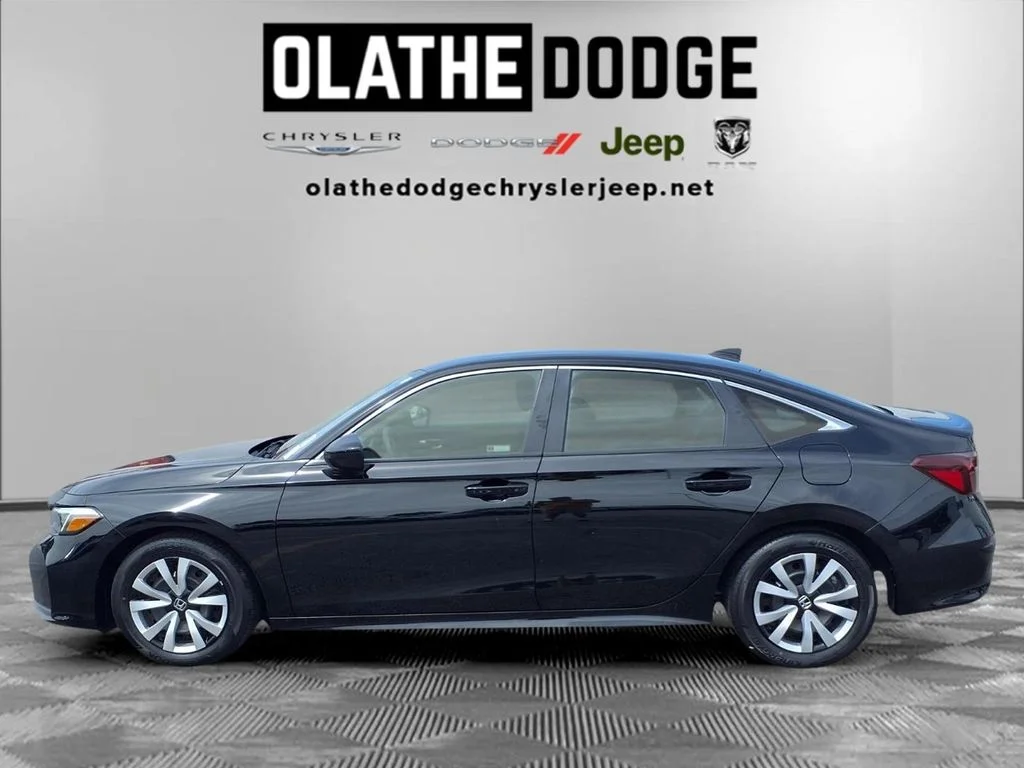 Used 2025 Silver Honda LX image 19