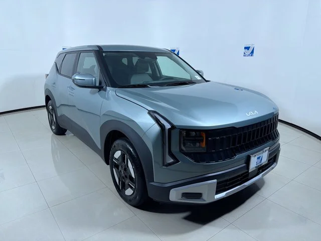 New 2027 ICEBERG GREEN Kia LX image 1