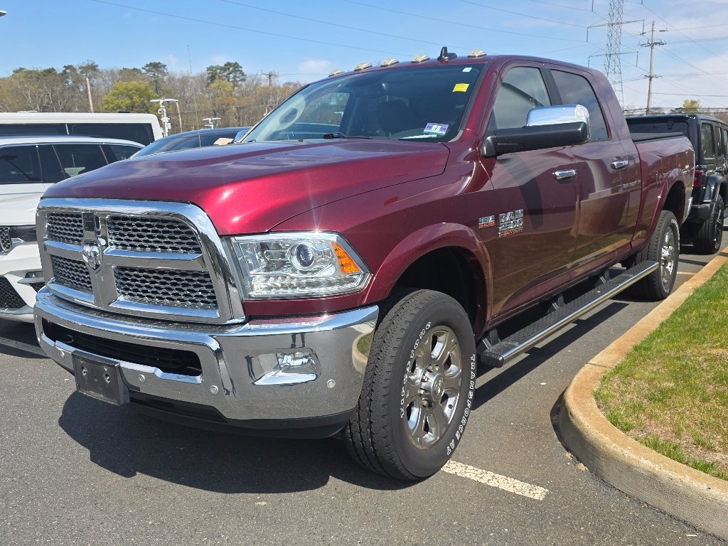 Used 2018 Delmonico Red Pearl Coat Ram Laramie image 1