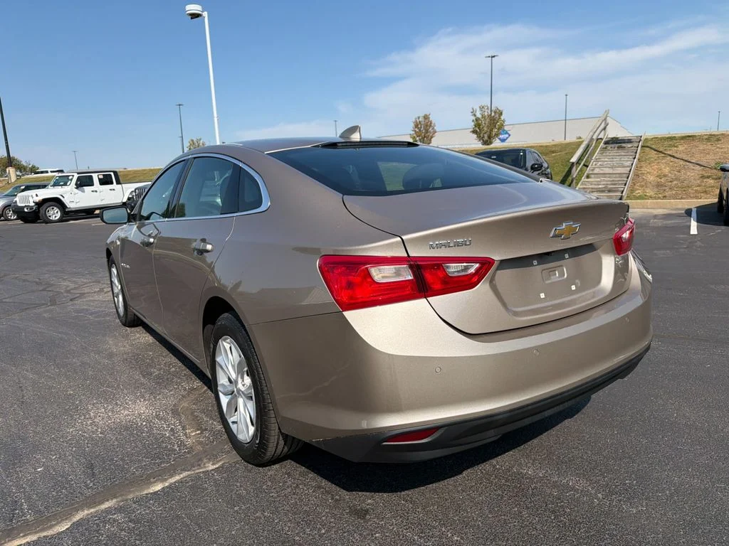 Used 2024 Mineral Gray Metallic Chevrolet LT image 5