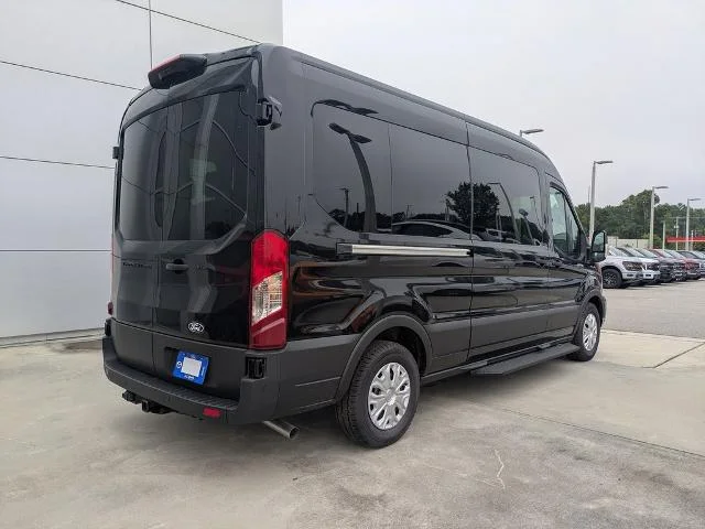 New 2026 Agate Black Metallic Ford XLT image 36