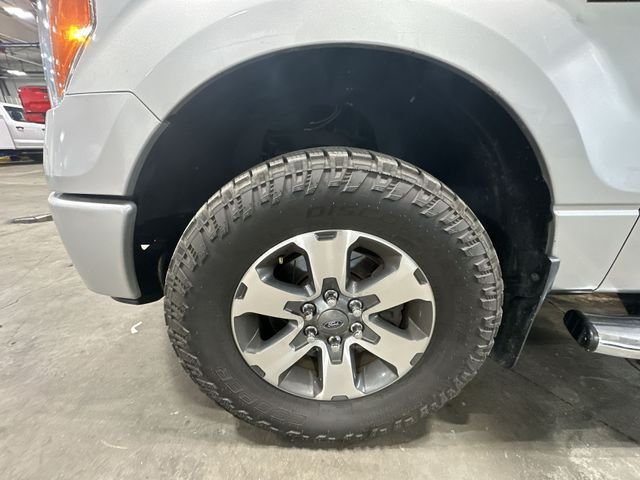 Used 2013 Silver Ford XL image 23