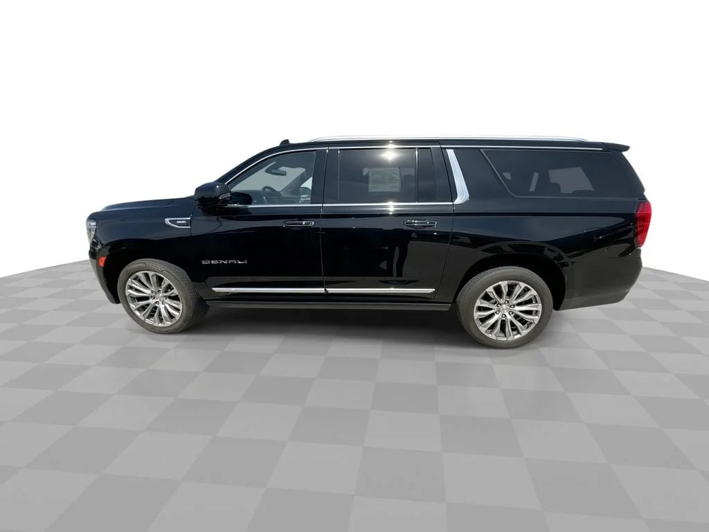 Used 2022 Onyx Black GMC Denali image 4