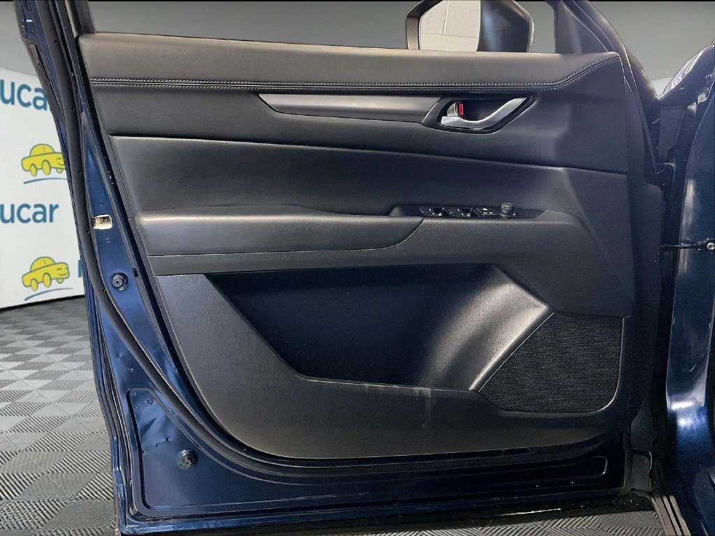 Used 2018 Blue Mazda Touring image 9