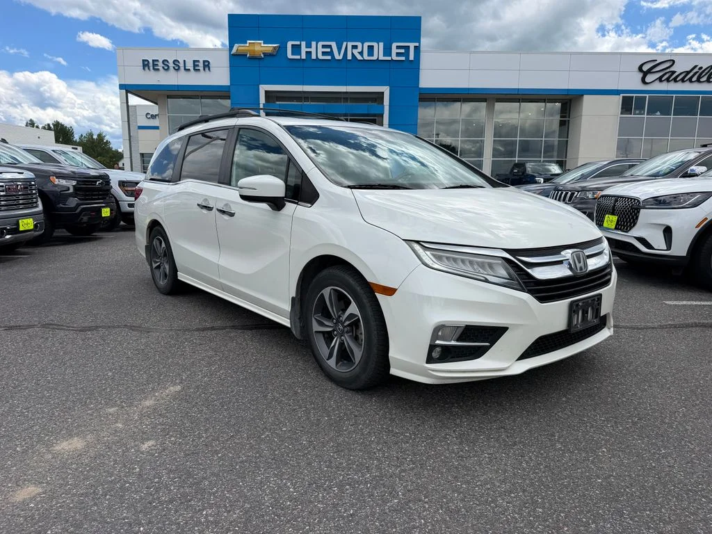 2018 Honda Odyssey Touring's photo
