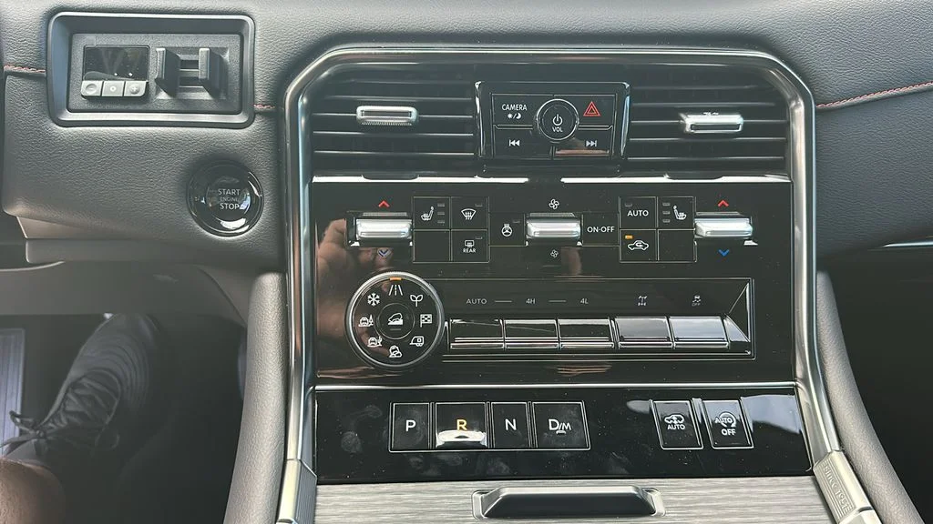 2026 Nissan Armada PRO-4X - Photo 25
