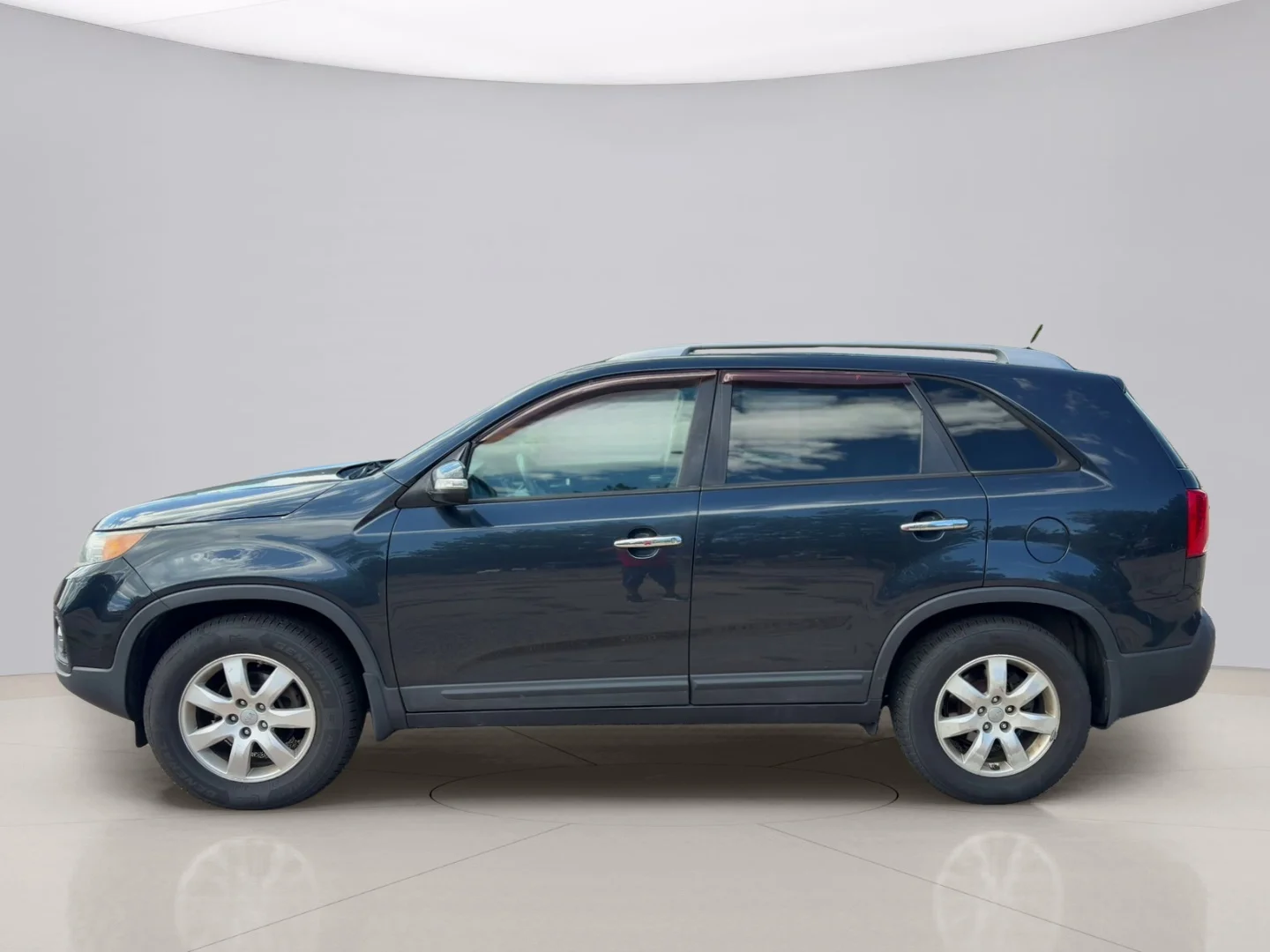Used 2012 Blue Kia LX image 2