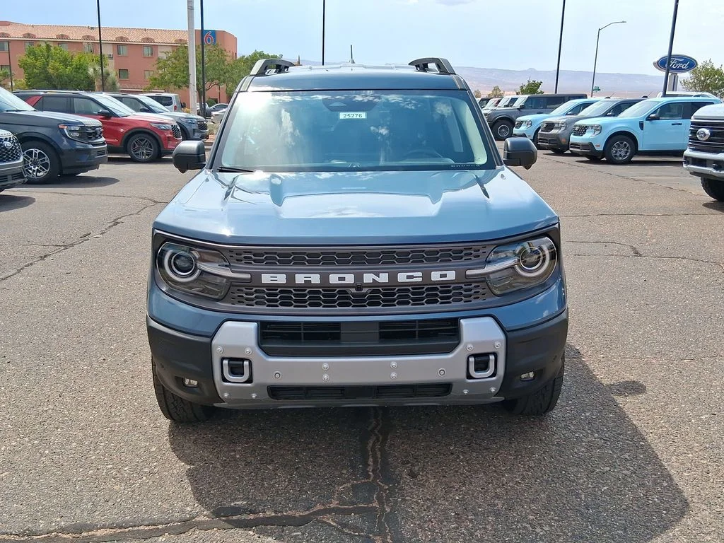 New 2025 Azure Gray Metallic Tri-Coat Ford Badlands® image 8