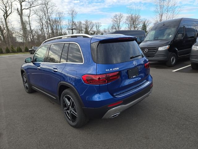 New 2026 Starling Blue Metallic Mercedes-Benz GLB250 image 5