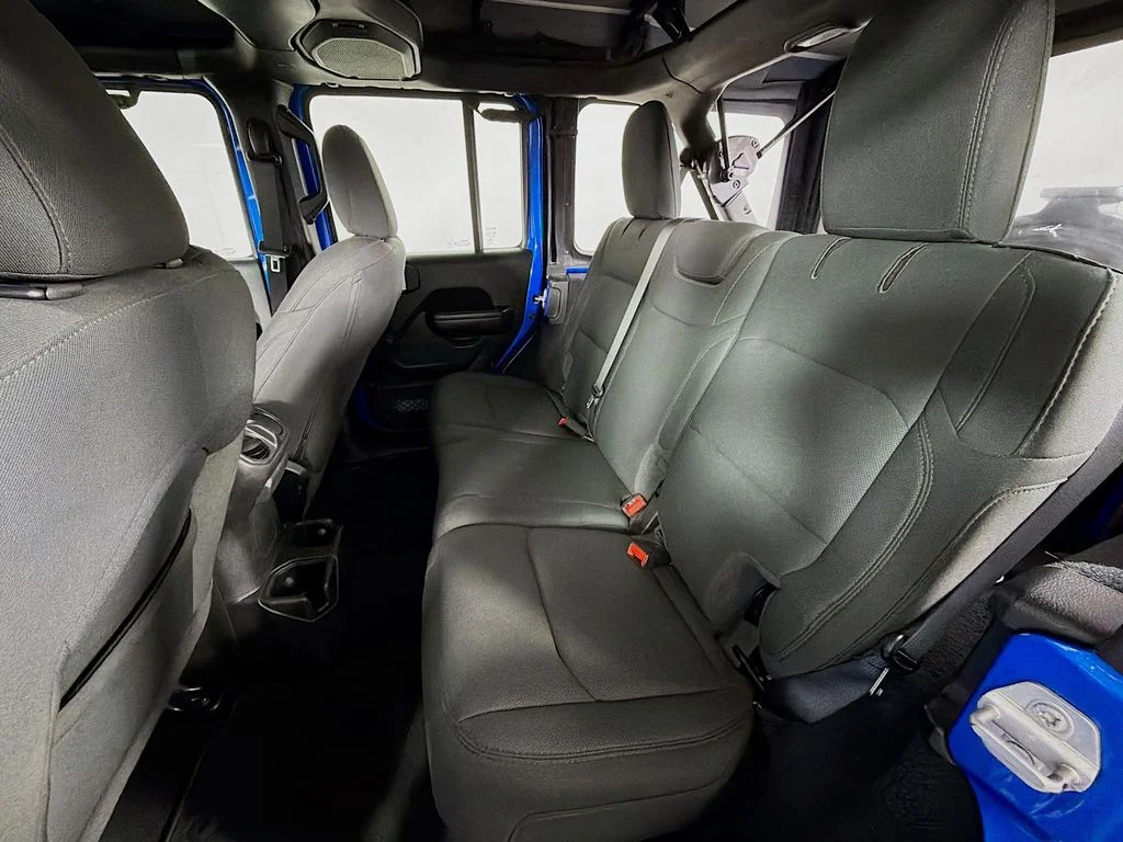 Used 2021 Blue Jeep Unlimited Sport image 17