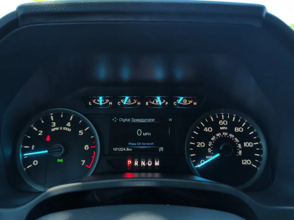 Used 2019 Silver Ford XLT image 17