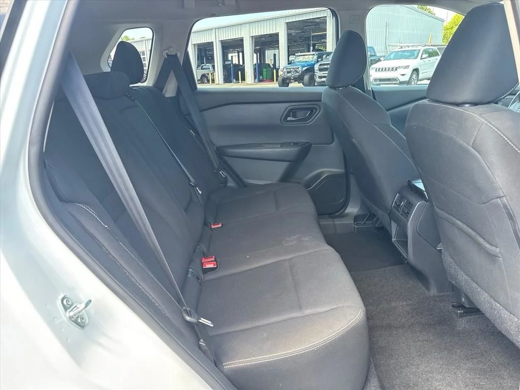 Used 2024 White Nissan S image 13