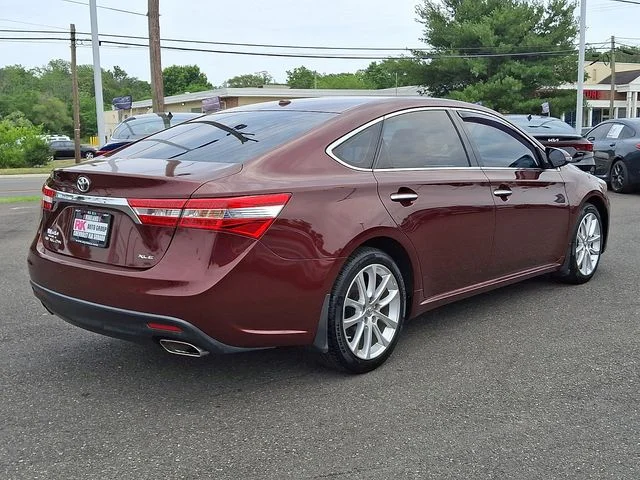 Used 2013 Red Toyota XLE Touring image 7