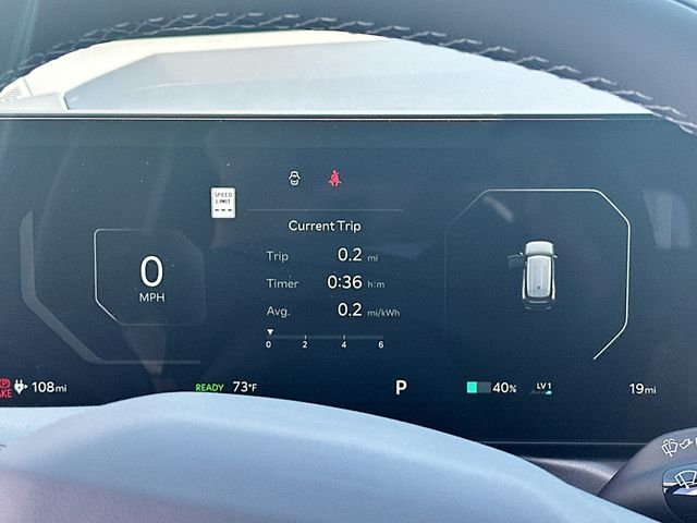 New 2026 Glacial White Kia Wind AWD image 12
