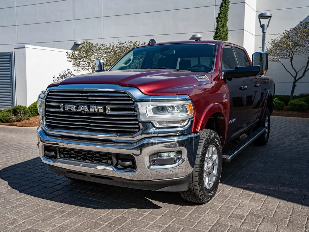 2019 RAM 3500 Laramie 4X4 Crew Cab SWB's photo