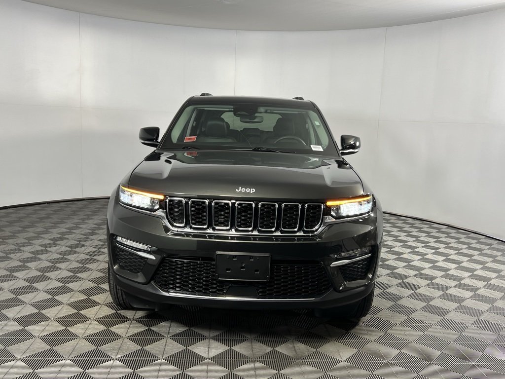 2024 Jeep Grand Cherokee Limited photo 3