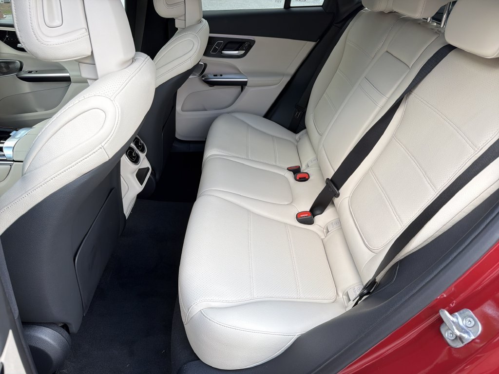 New 2026 MANUFAKTUR Patagonia Red Metallic Mercedes-Benz GLC 300 image 63
