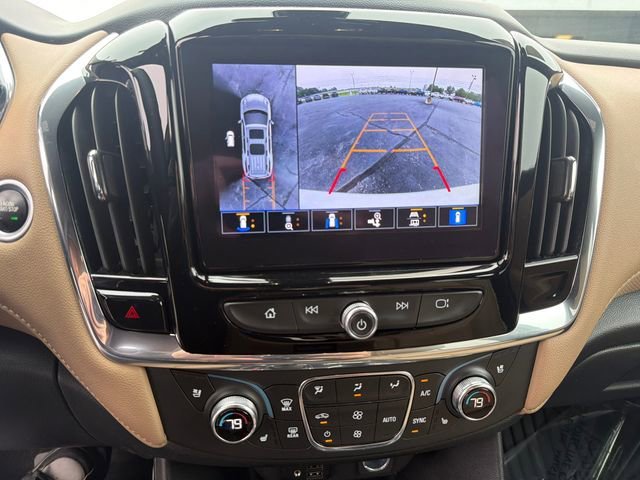 Used 2023 Iridescent Pearl Tricoat Chevrolet Premier image 25