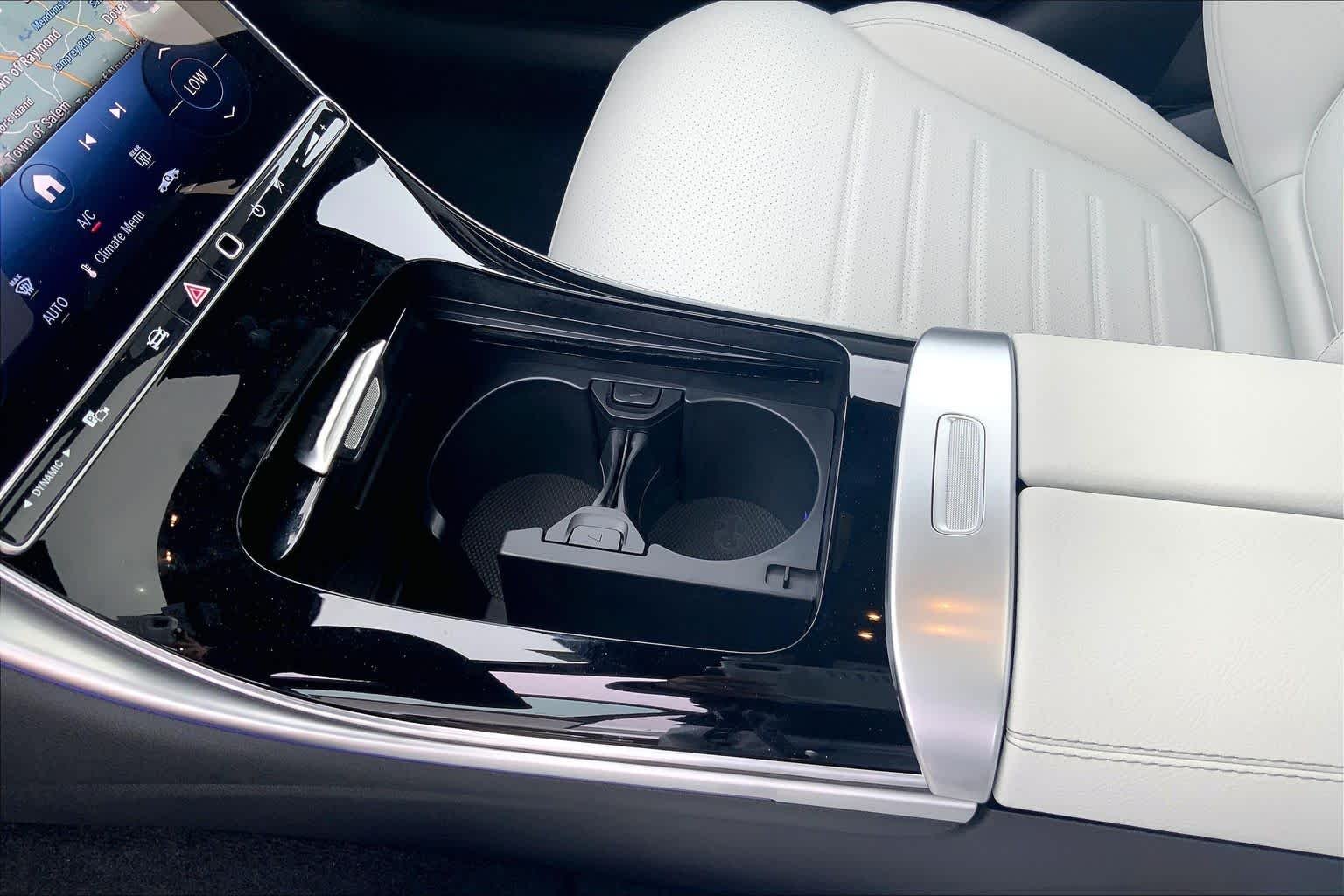 New 2026 Polar White Mercedes-Benz C 300 image 11
