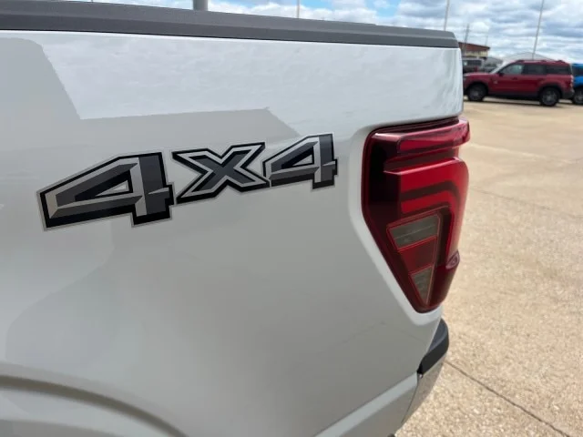 New 2026 Avalanche Ford Lariat® image 36