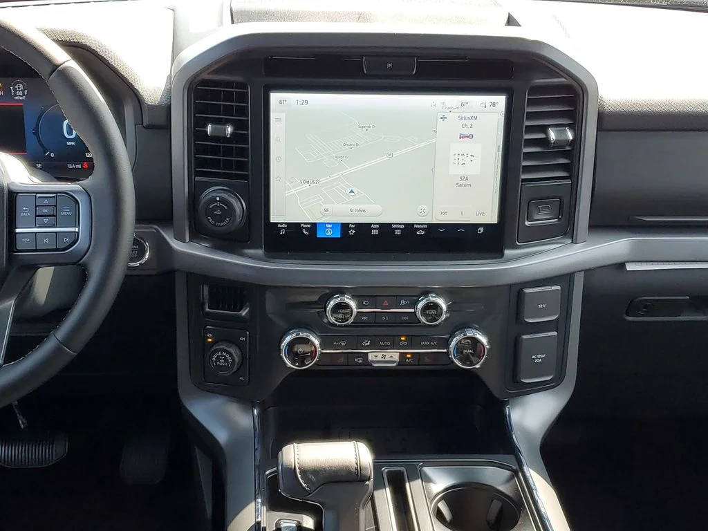 2025 Ford F-150 XLT - Photo 23