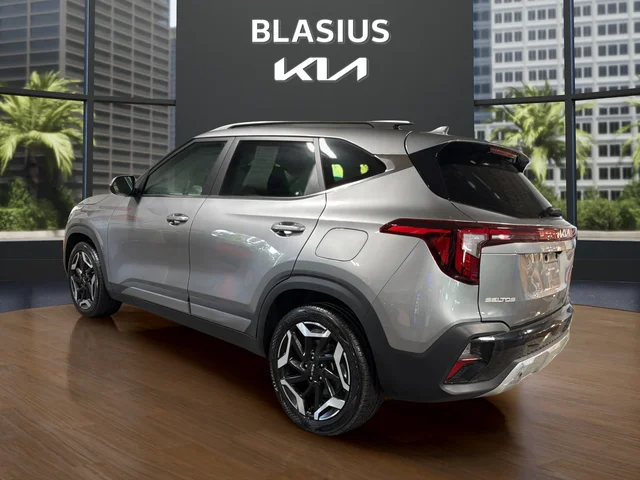 Used 2025 Gray Kia SX image 3