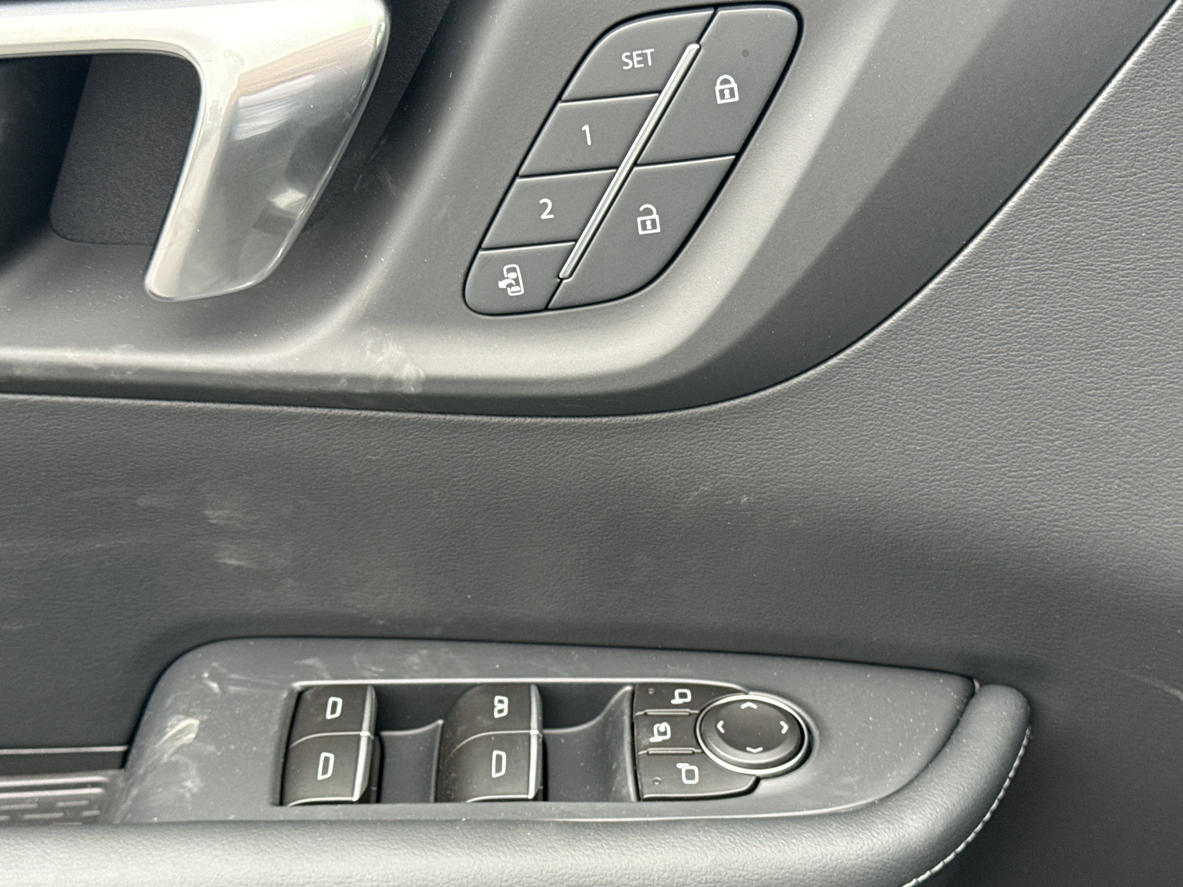 2026 Buick Enclave Sport Touring - Photo 18