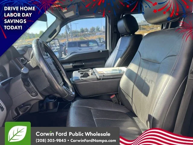 Used 2015 White Ford Lariat image 10