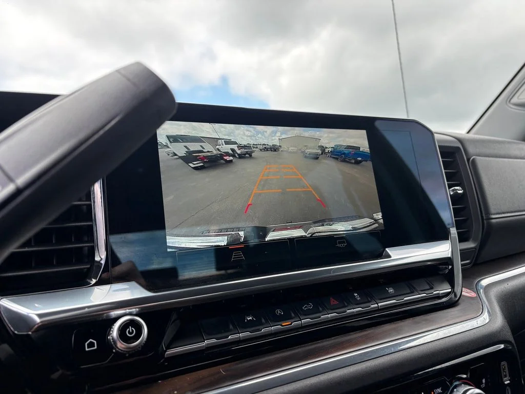 Used 2025 Black GMC SLT image 20