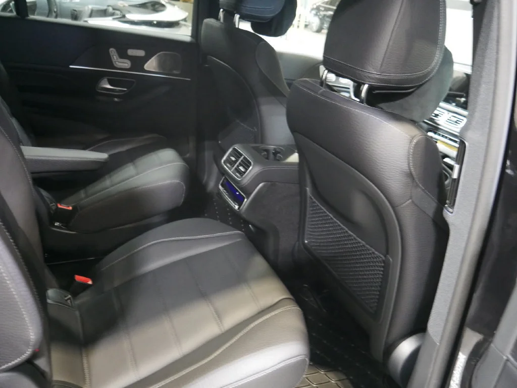 New 2026 Obsidian Black Metallic Mercedes-Benz GLS 450 image 25