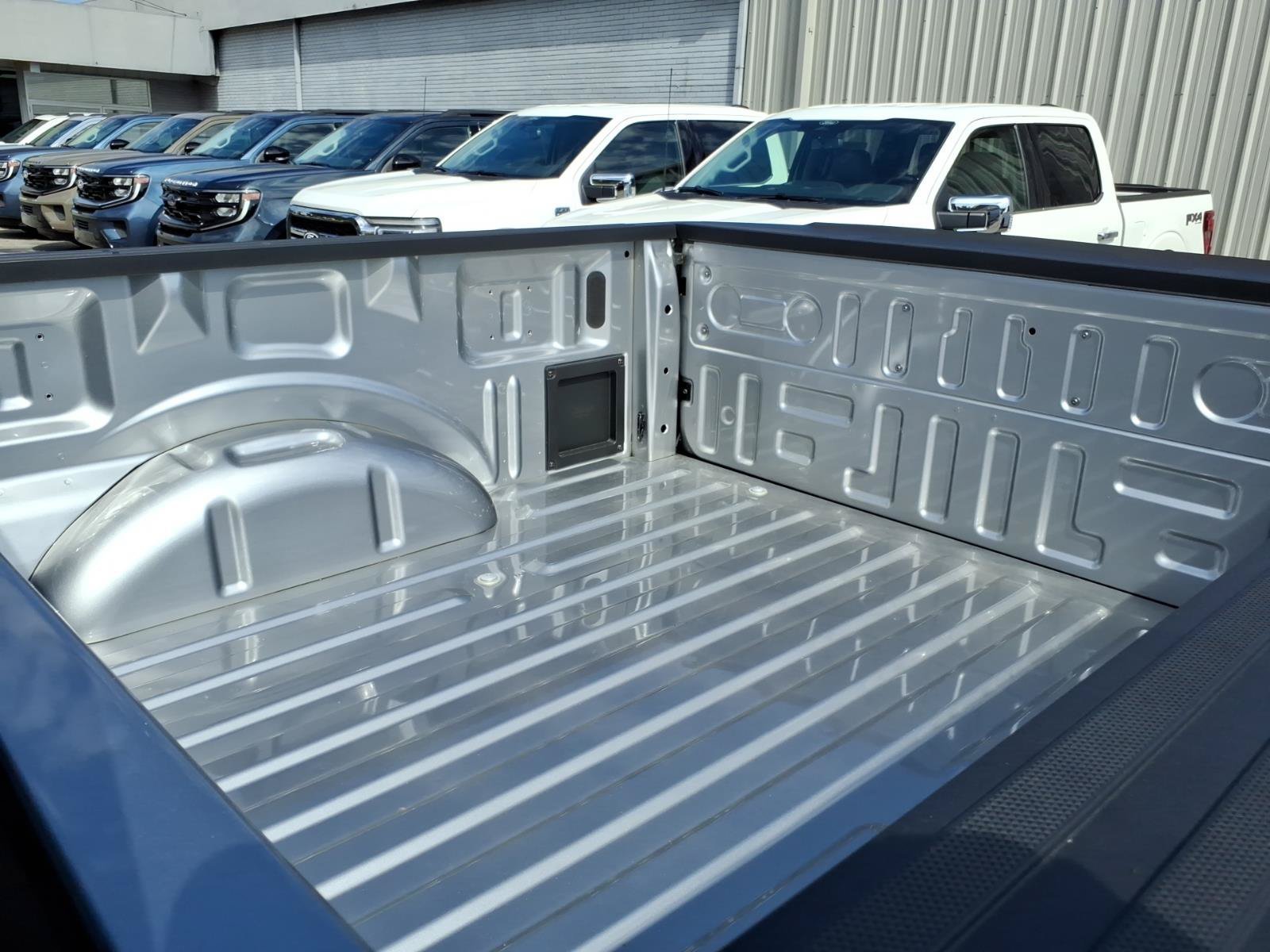 New 2026 Iconic Silver Metallic Ford XLT image 14
