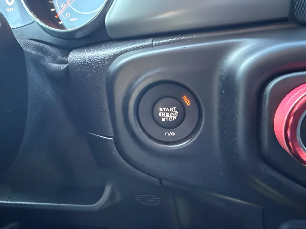 Used 2020 Red Jeep Sport image 17