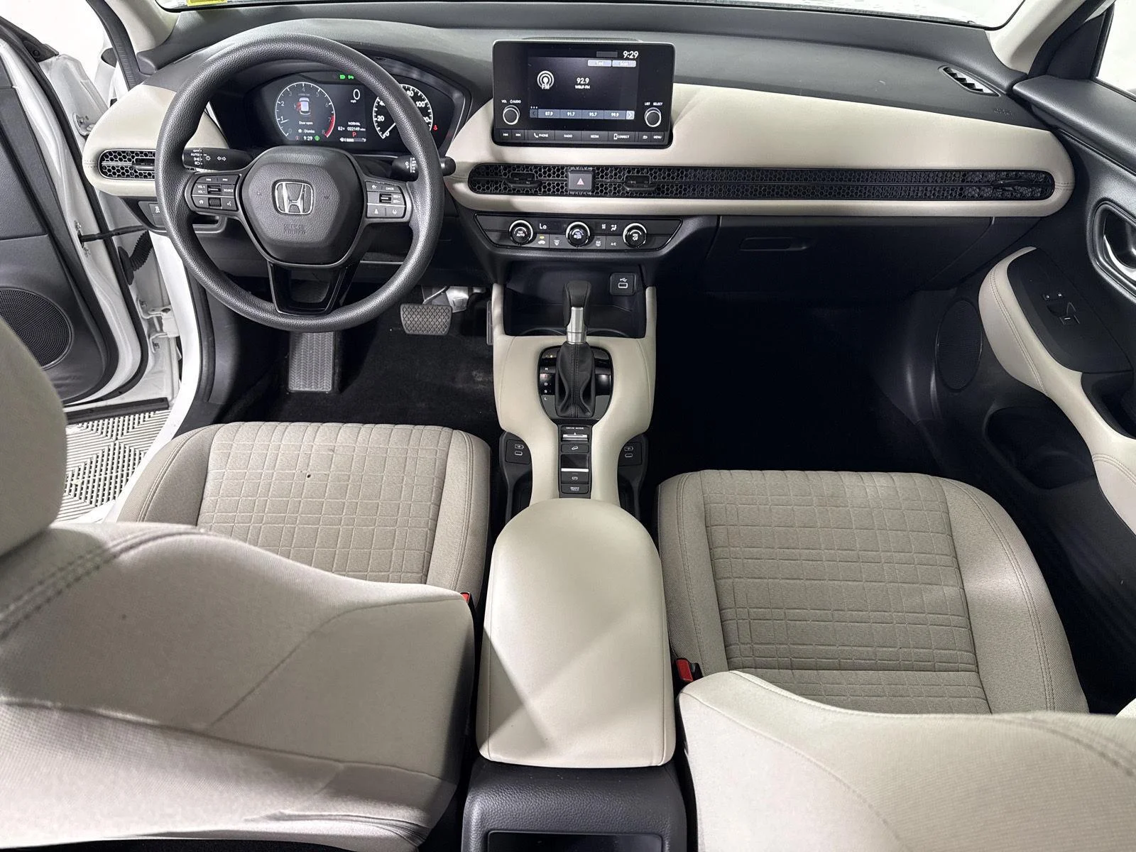 Used 2025 Platinum White Pearl Honda LX image 22