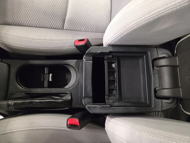 Used 2018 Silver Subaru 2.5i image 26