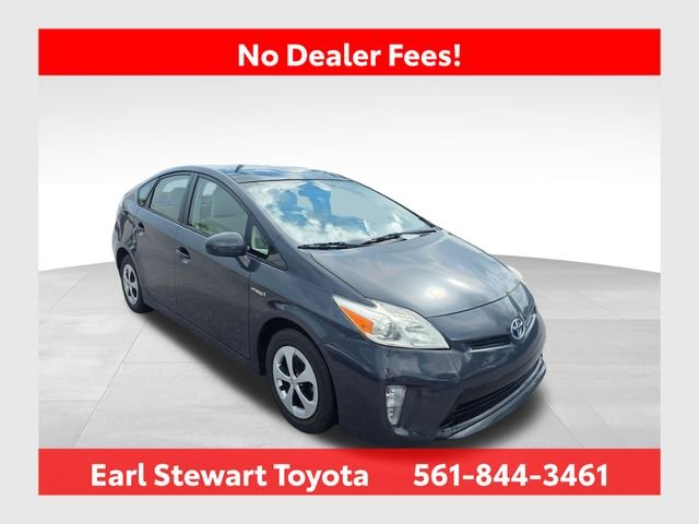 Used 2013 Gray Toyota Three image 1