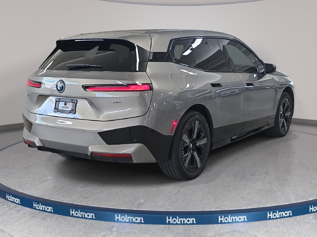 Certified Used 2024 Oxide Gray Metallic BMW xDrive50 image 7