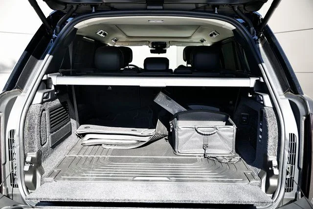 2025 Land Rover Range Rover SE - Photo 33