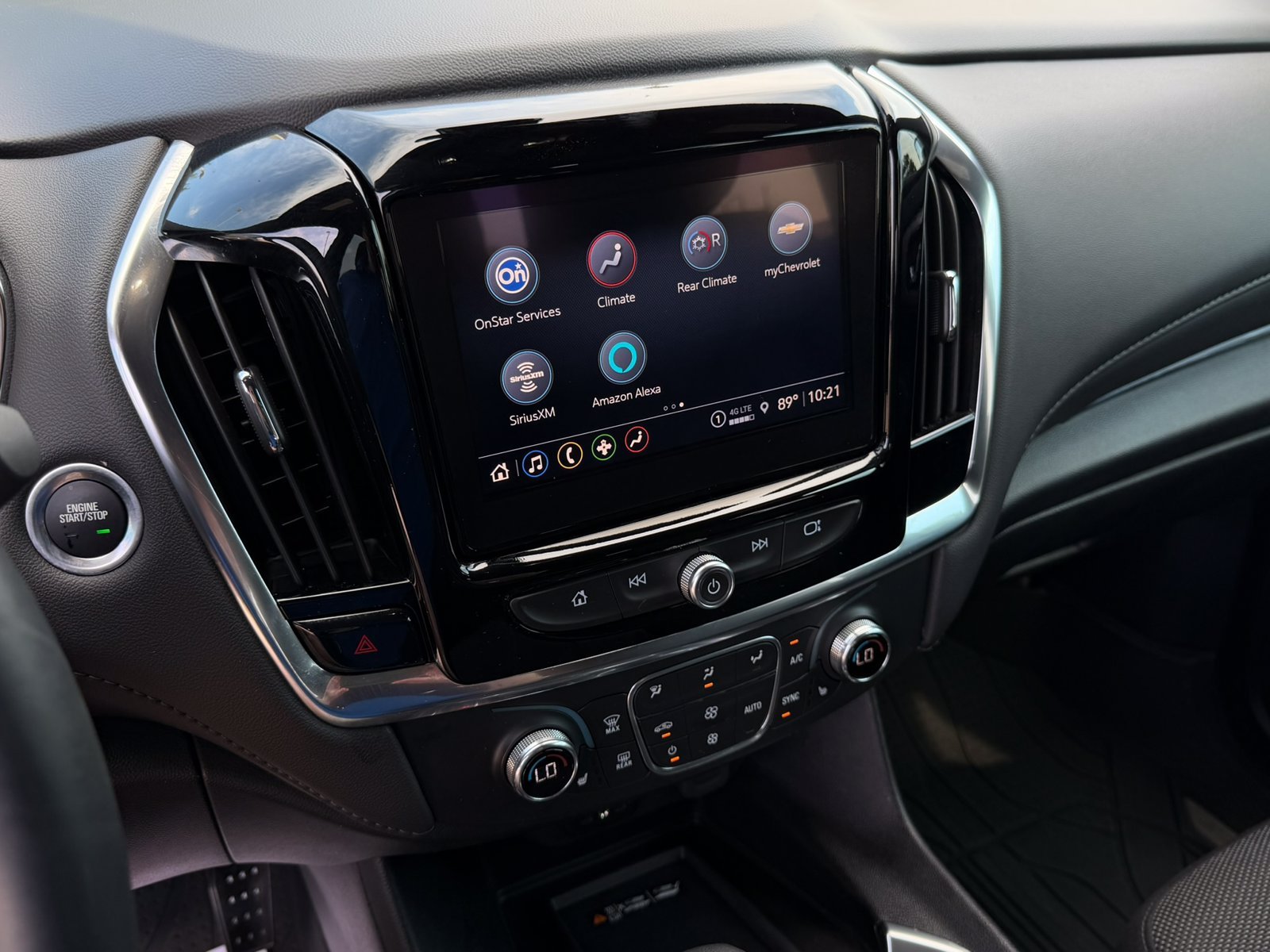 Used 2023 Iridescent Pearl Tricoat Chevrolet LT image 15